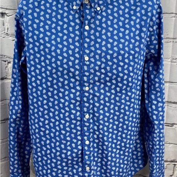 New with tags American eagle, seriously soft, pineapple print shirt, size large - Picture 2 of 5